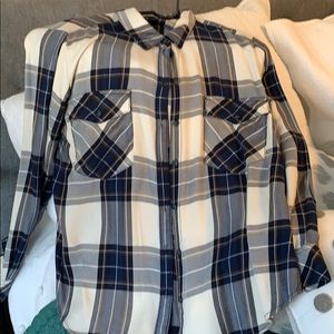 Women’s Button down shirt
